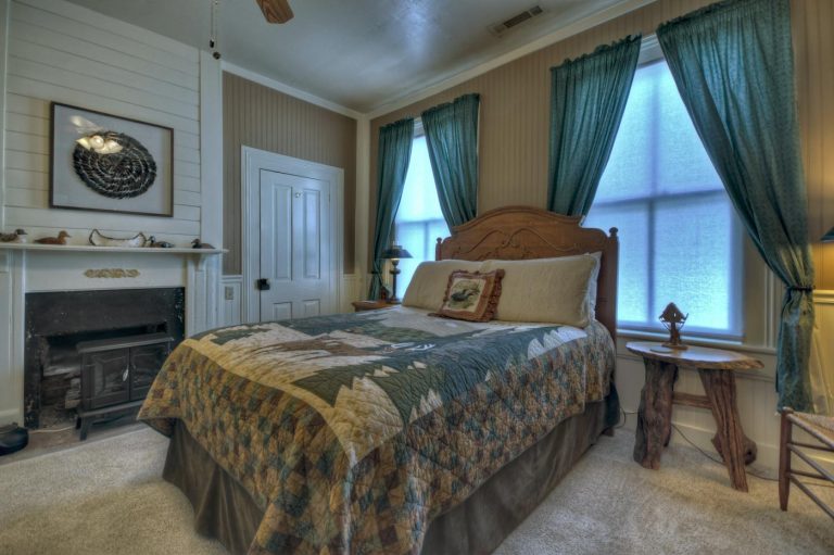 Cabin room1