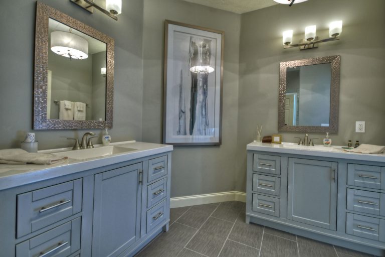 Spa bathroom1