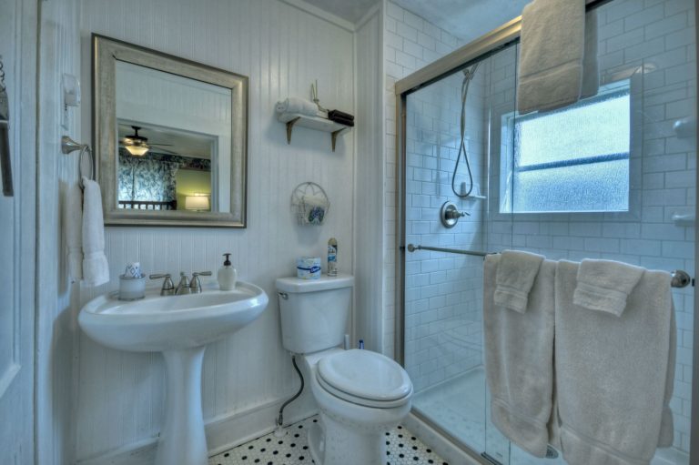garden bathroom1